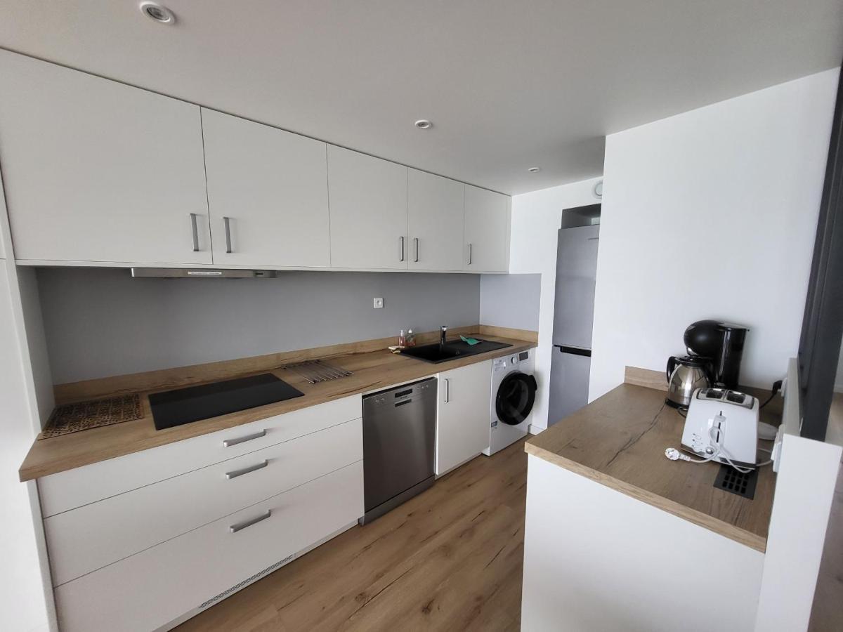 Appartement T2 Face Plage Avec Balcon, Cuisine Equipee Et Tv - Fr-1-92-908 Ле-Сабль-д'Олонн Екстер'єр фото