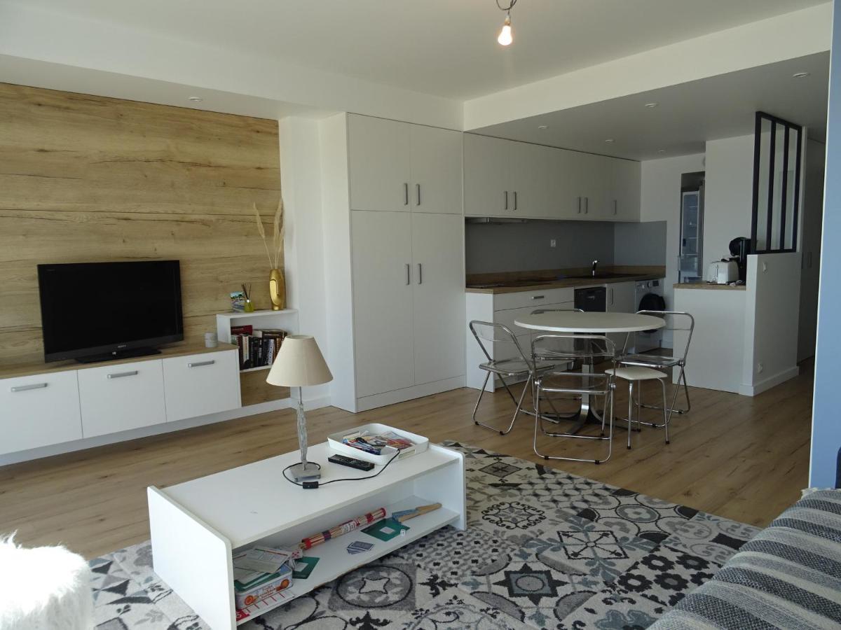 Appartement T2 Face Plage Avec Balcon, Cuisine Equipee Et Tv - Fr-1-92-908 Ле-Сабль-д'Олонн Екстер'єр фото